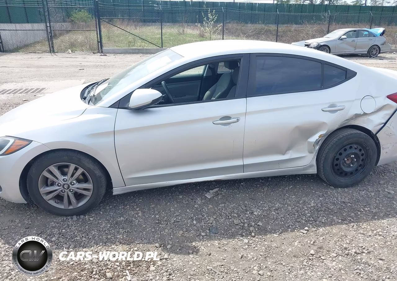2018 Hyundai Elantra Sel VIN:5NPD84LF3JH300220 - 14