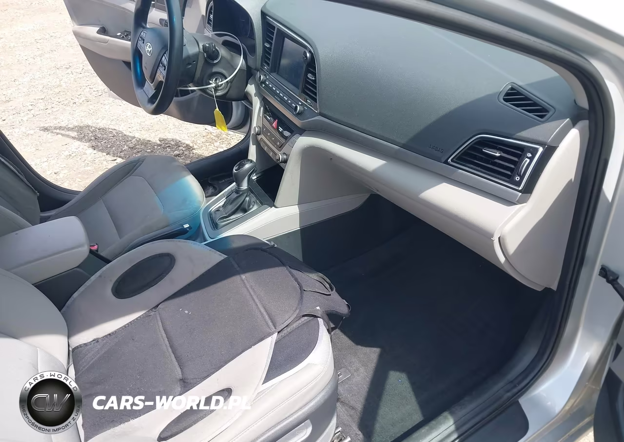 2018 Hyundai Elantra Sel VIN:5NPD84LF3JH300220 - 5