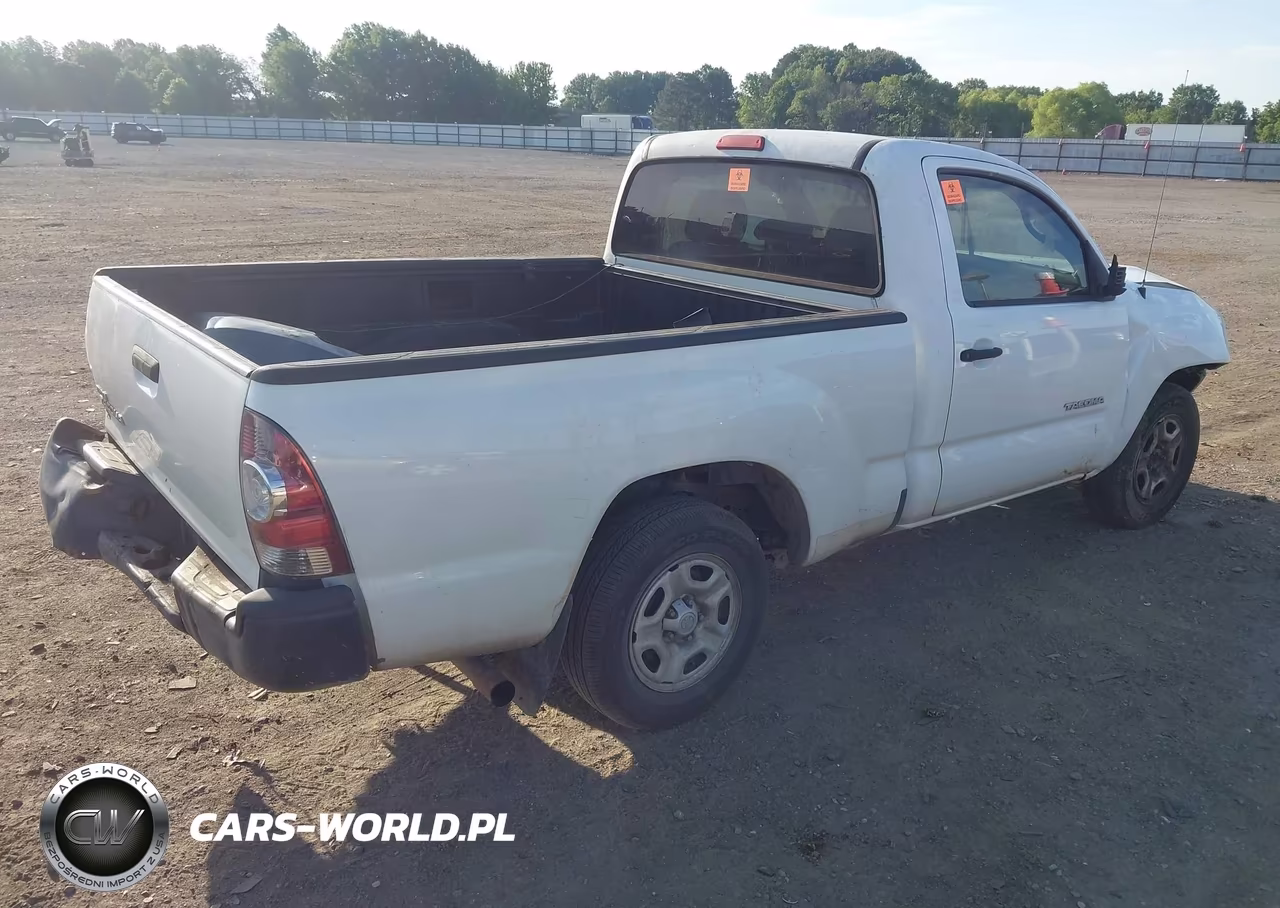 2010 Toyota Tacoma VIN:5TENX4CN4AZ738112 - 4