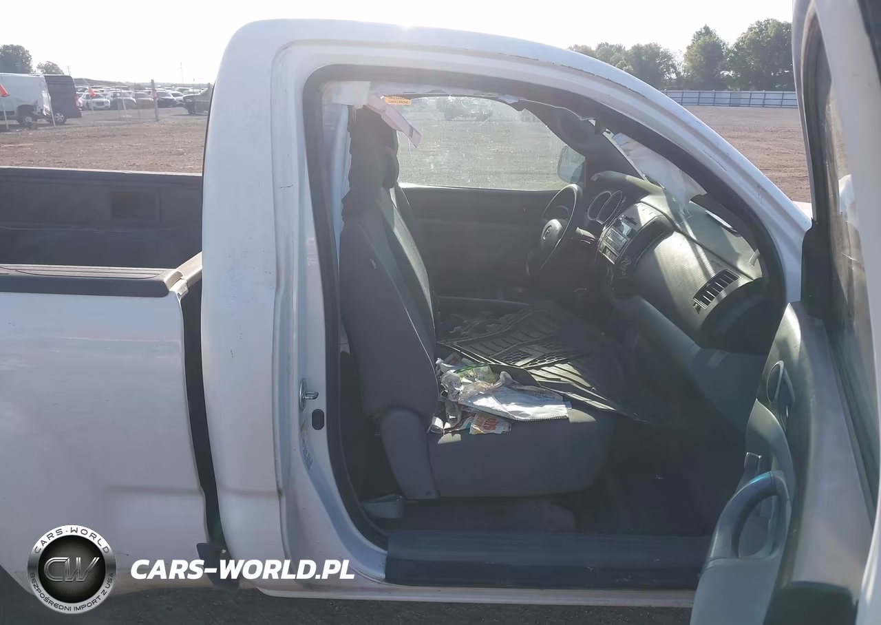 2010 Toyota Tacoma VIN:5TENX4CN4AZ738112 - 5
