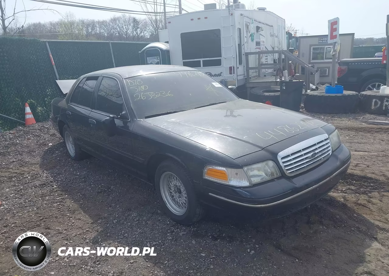 2000 Ford Crown Victoria Lx