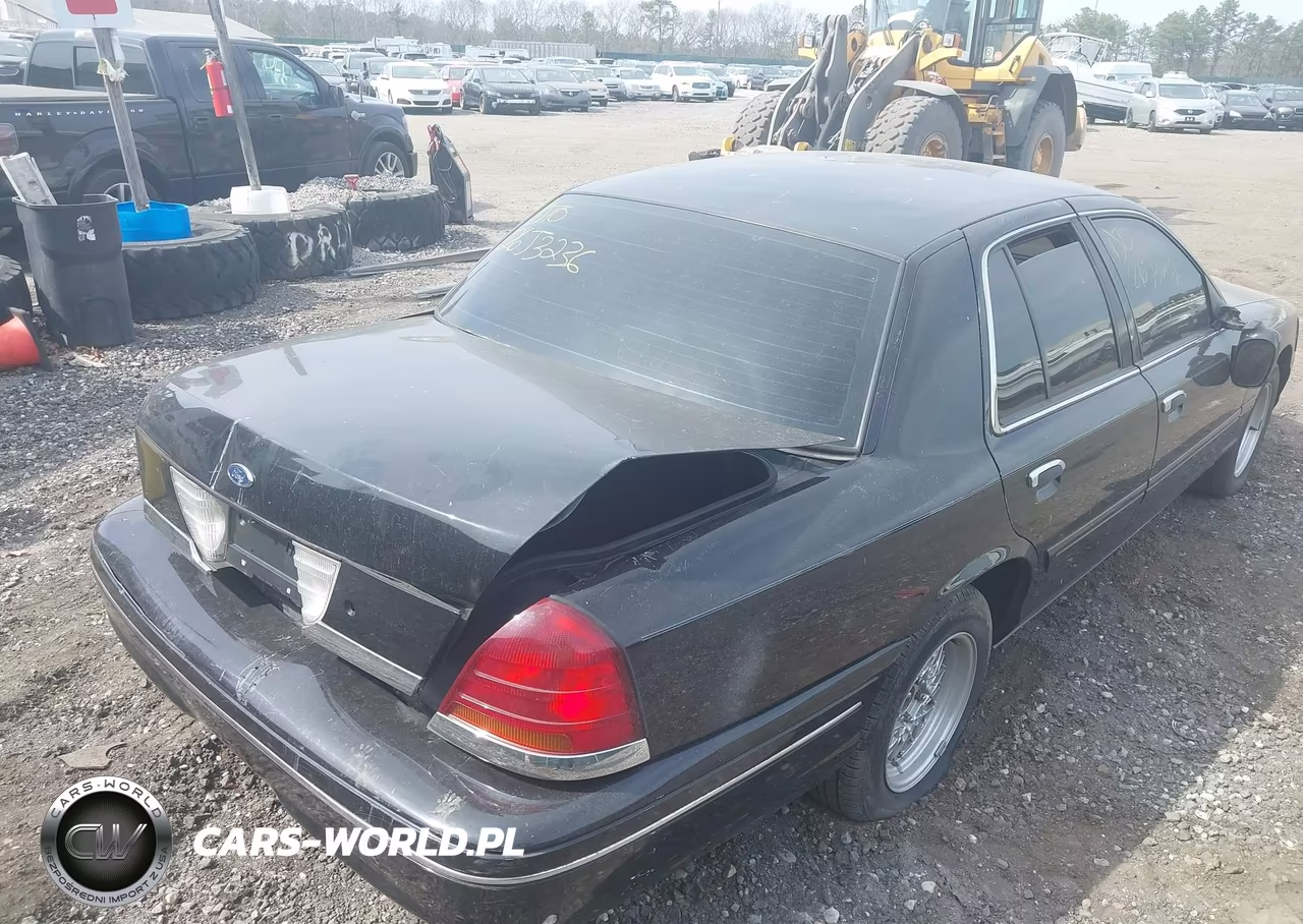 2000 Ford Crown Victoria Lx VIN:2FAFP74W2YX154340 - 4