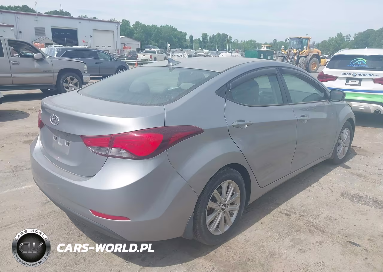 2015 Hyundai Elantra Se VIN:5NPDH4AE0FH599408 - 4