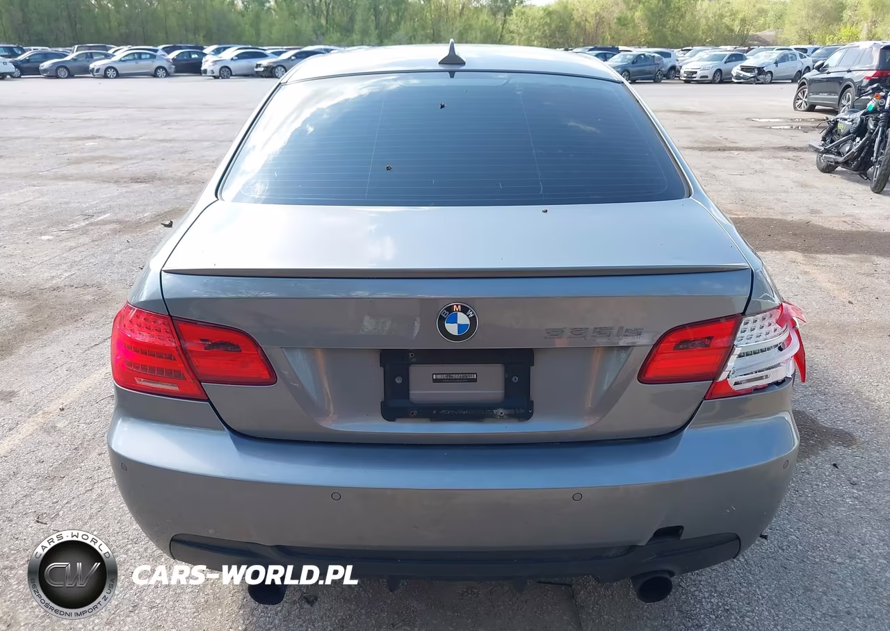 2011 BMW 335Is VIN:WBAKG1C54BE362899 - 16
