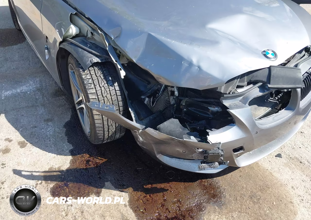 2011 BMW 335Is VIN:WBAKG1C54BE362899 - 6