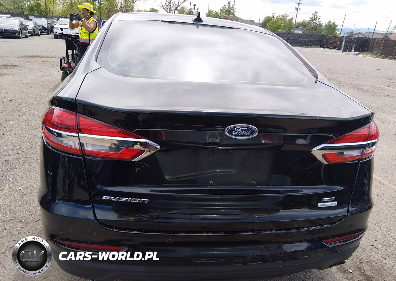 2020 Ford Fusion Se VIN:3FA6P0HD5LR250163 - 17