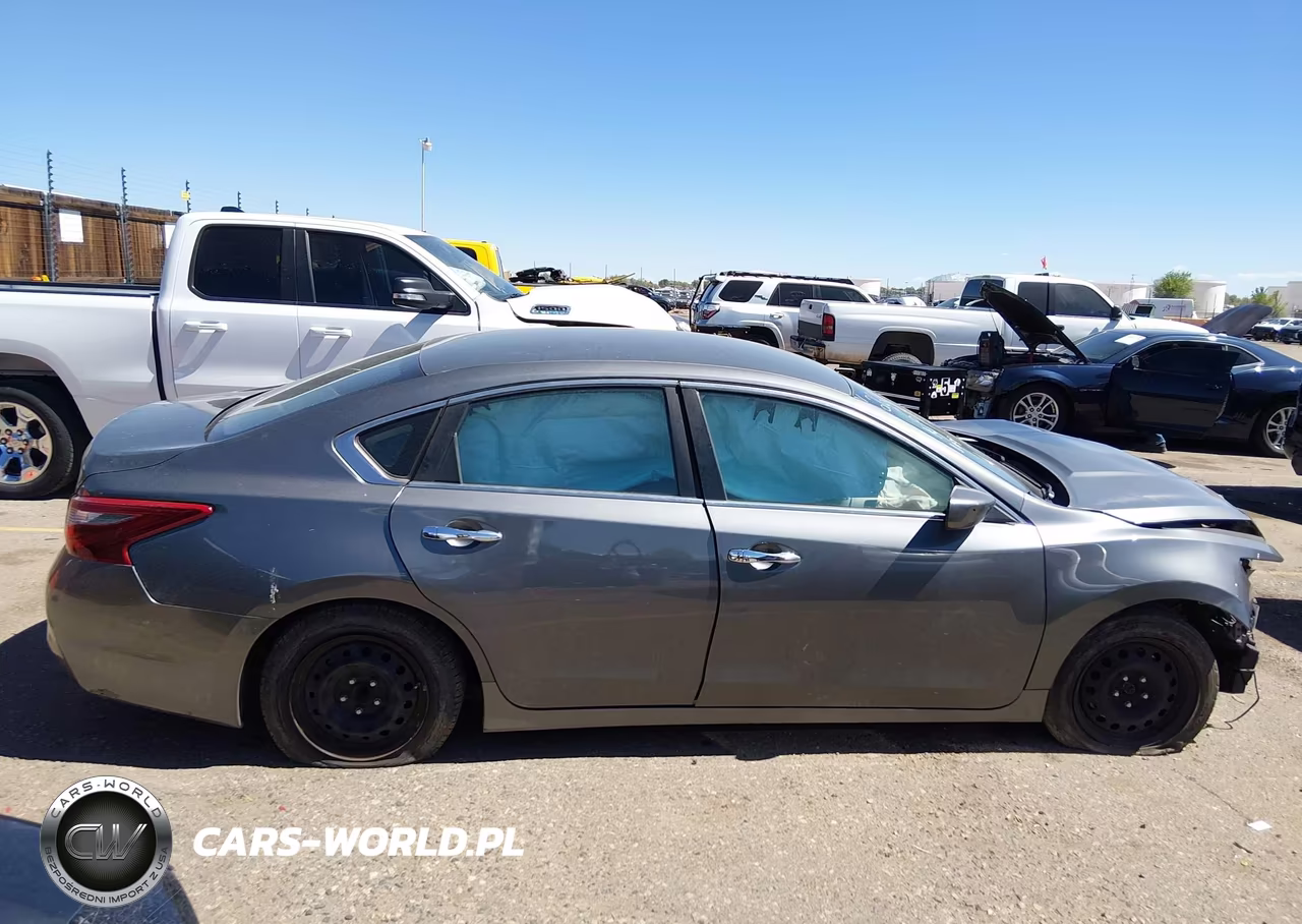 2018 Nissan Altima 2.5 S VIN:1N4AL3AP7JC221612 - 13