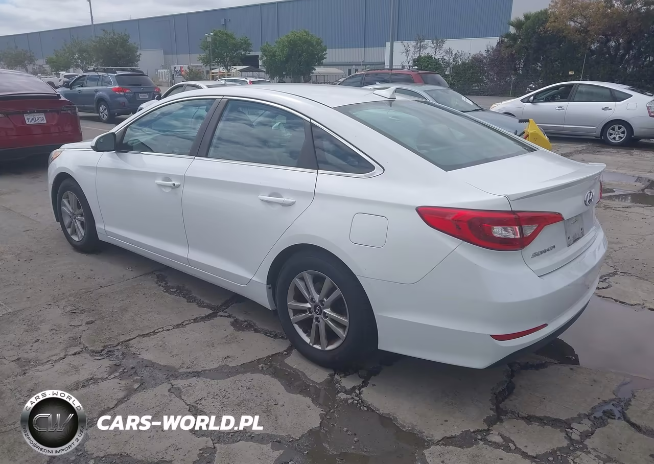 2016 Hyundai Sonata Se VIN:5NPE24AF9GH376994 - 3
