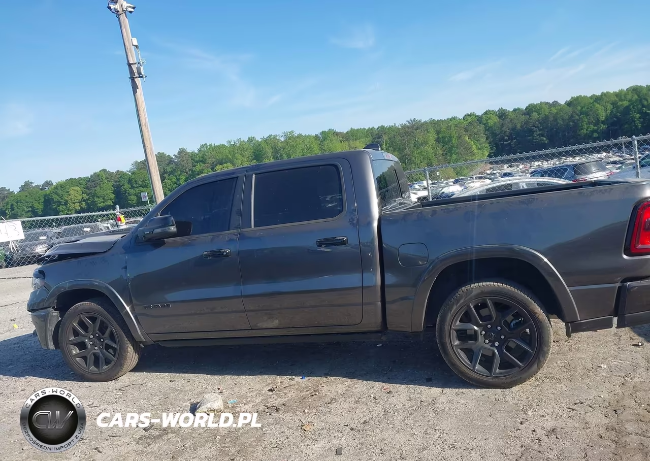 2025 Ram 1500 Laramie 4X4 5'7 Box VIN:1C6SRFJP2SN749201 - 14