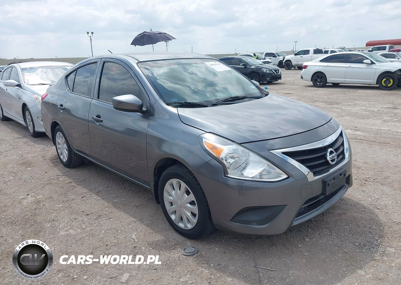 2018 Nissan Versa 1.6 S+