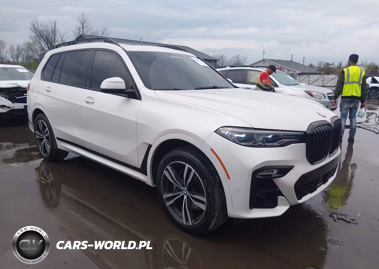 2022 BMW X7 M50I