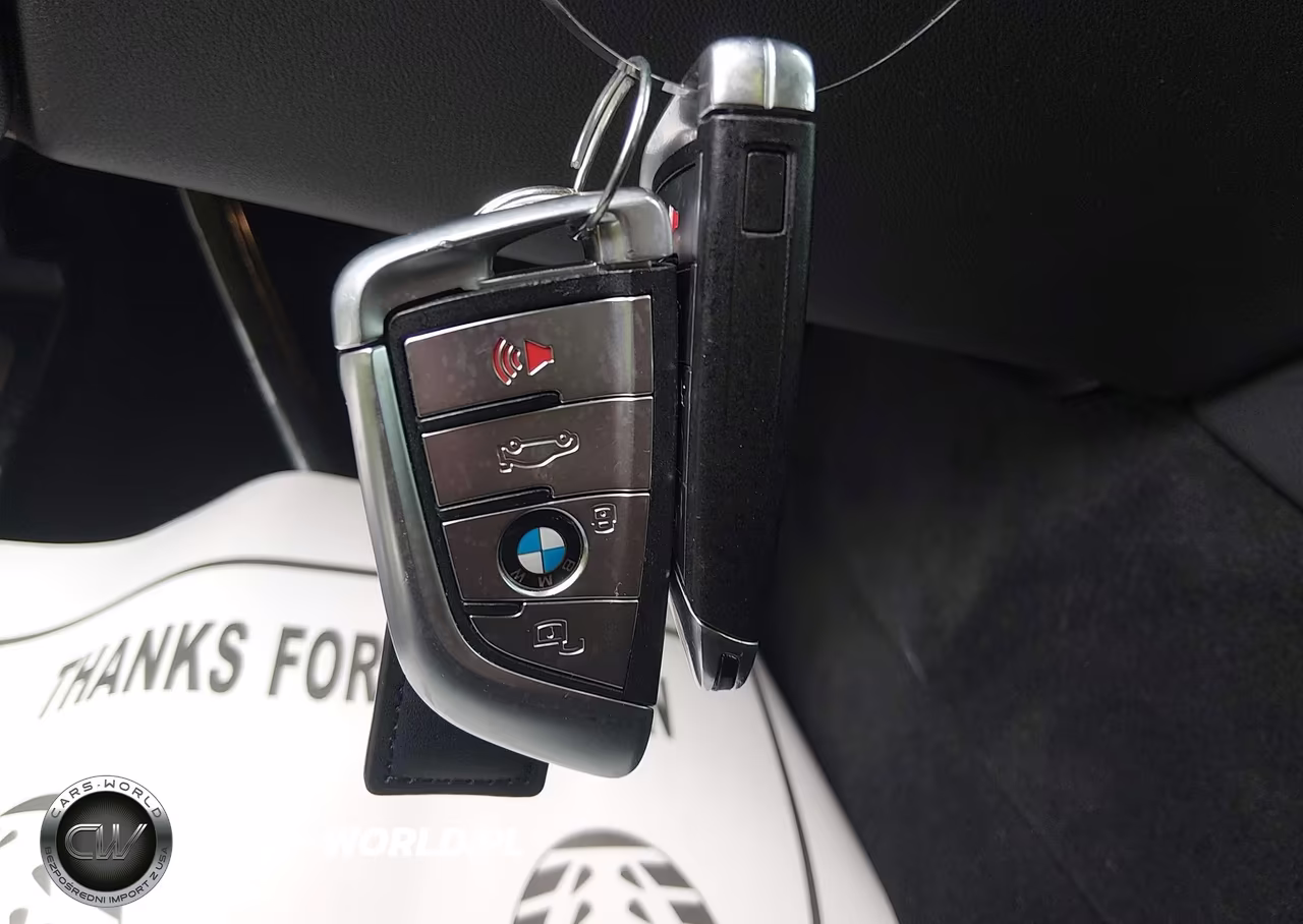 2022 BMW X7 M50I VIN:5UXCX6C05N9J21812 - 11