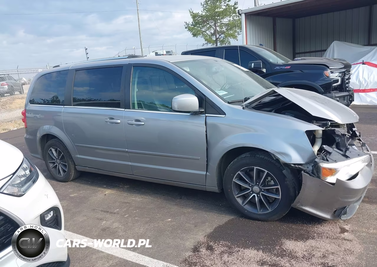 2017 Dodge Grand Caravan Sxt VIN:2C4RDGCGXHR685879 - 13