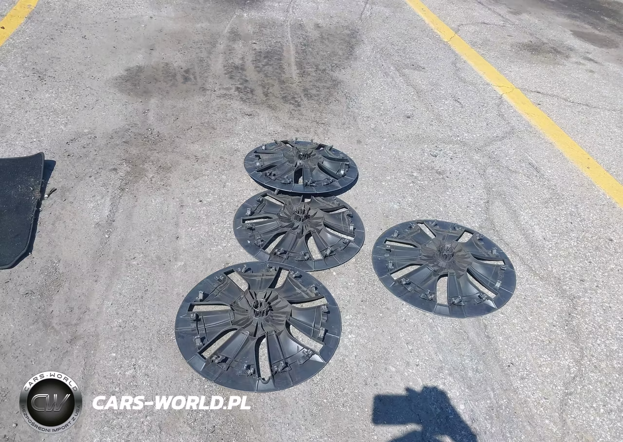 2024 Tesla Model Y Long Range Dual Motor All-Wheel Drive VIN:7SAYGAEE8RF034696 - 11
