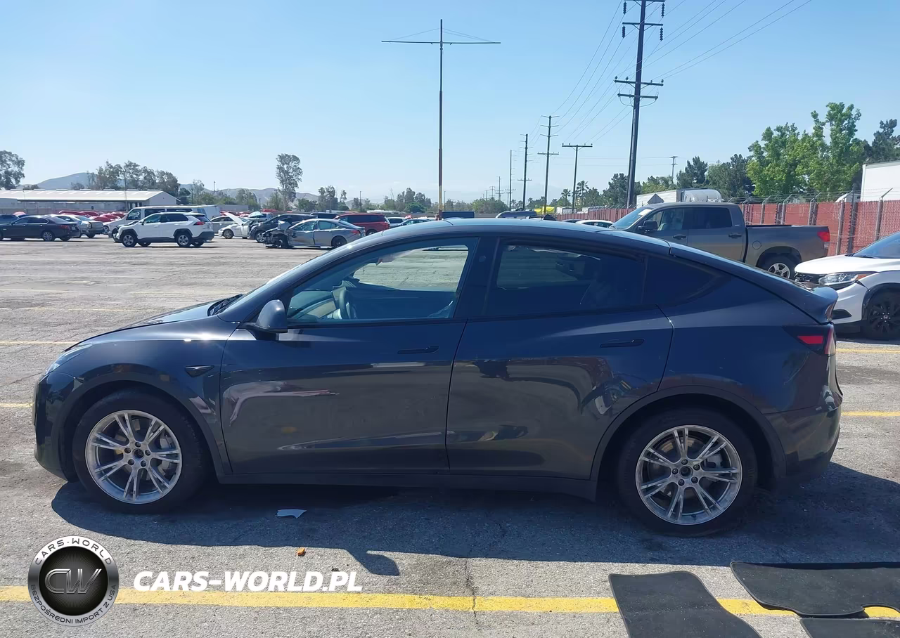 2024 Tesla Model Y Long Range Dual Motor All-Wheel Drive VIN:7SAYGAEE8RF034696 - 14