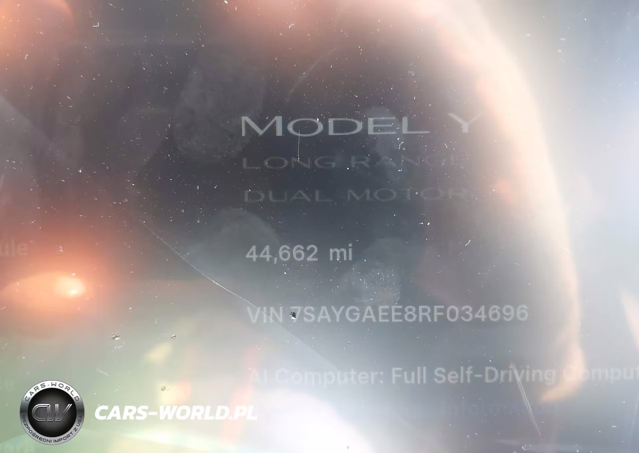 2024 Tesla Model Y Long Range Dual Motor All-Wheel Drive VIN:7SAYGAEE8RF034696 - 15