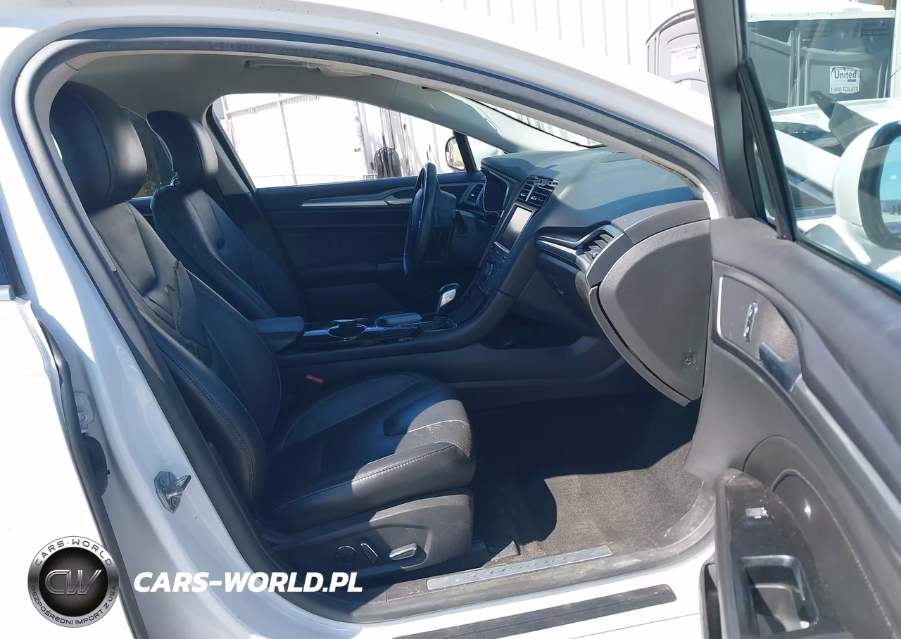 2015 Ford Fusion Titanium VIN:3FA6P0K94FR137698 - 5