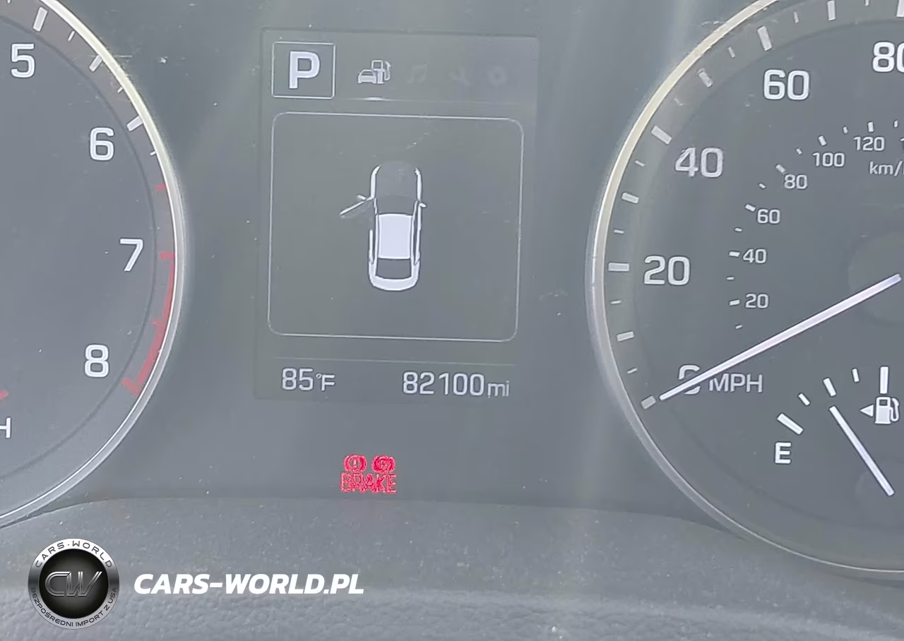 2018 Hyundai Elantra Sel VIN:5NPD84LF1JH263152 - 16