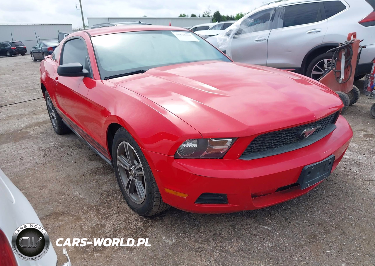 2010 Ford Mustang V6-V6 Premium