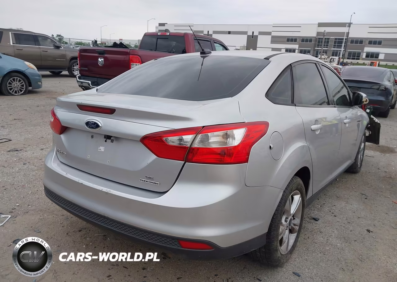 2013 Ford Focus Se VIN:1FADP3F24DL289773 - 4