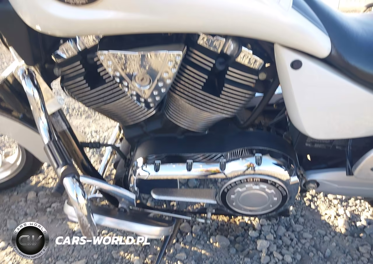 2007 Victory Motorcycles Kingpin VIN:5VPCD26D673001431 - 9