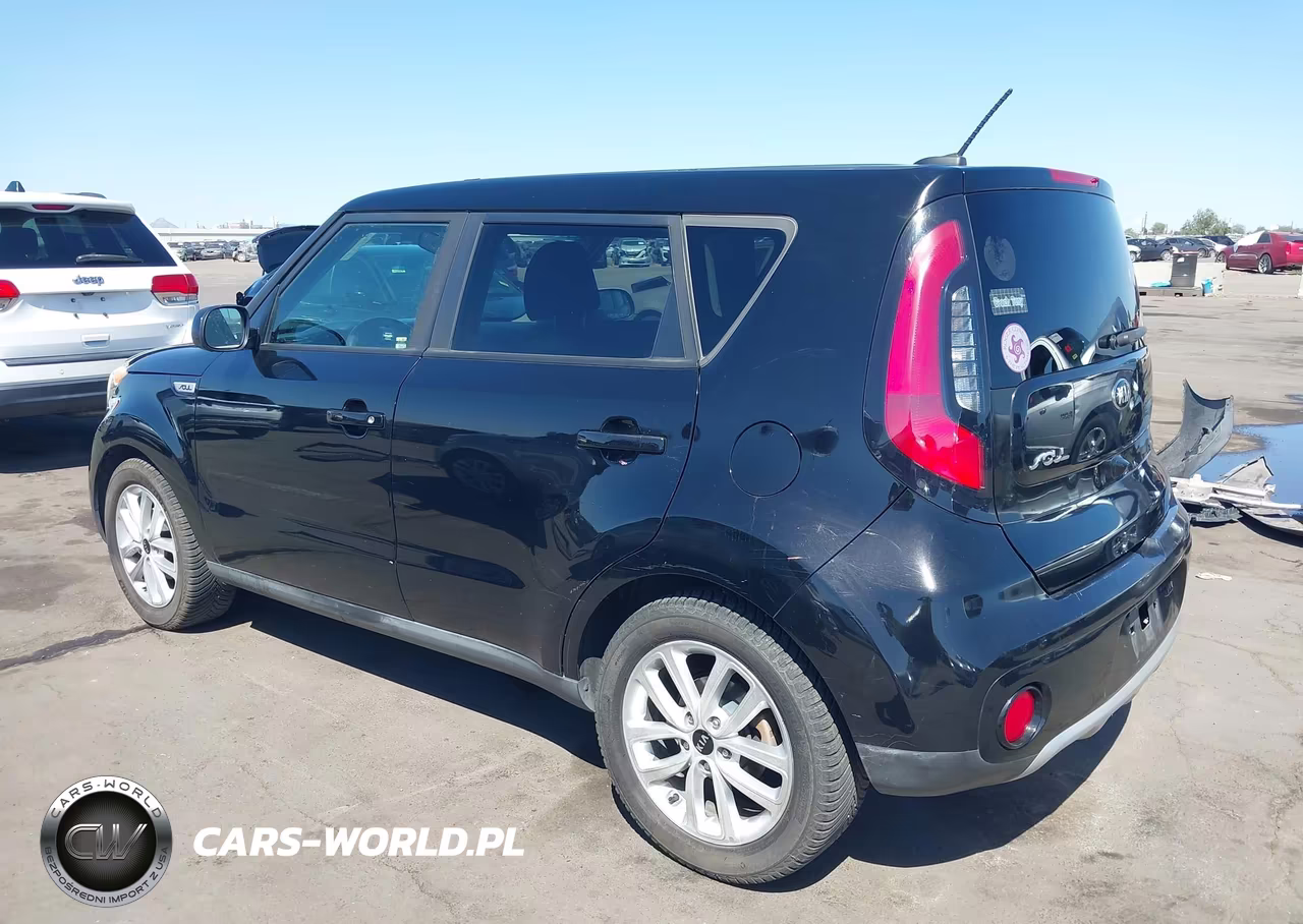 2018 Kia Soul + VIN:KNDJP3A59J7540628 - 3