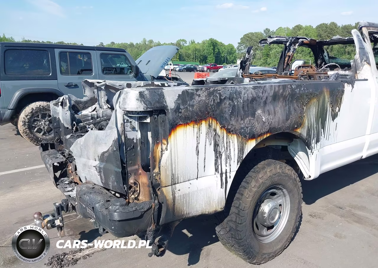 2018 Ford F-250 Xl VIN:1FT7W2B61JEB46275 - 13