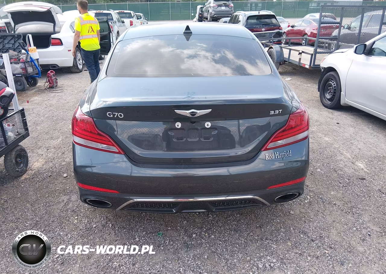2019 Genesis G70 3.3T Design VIN:KMTG34LE1KU012918 - 16