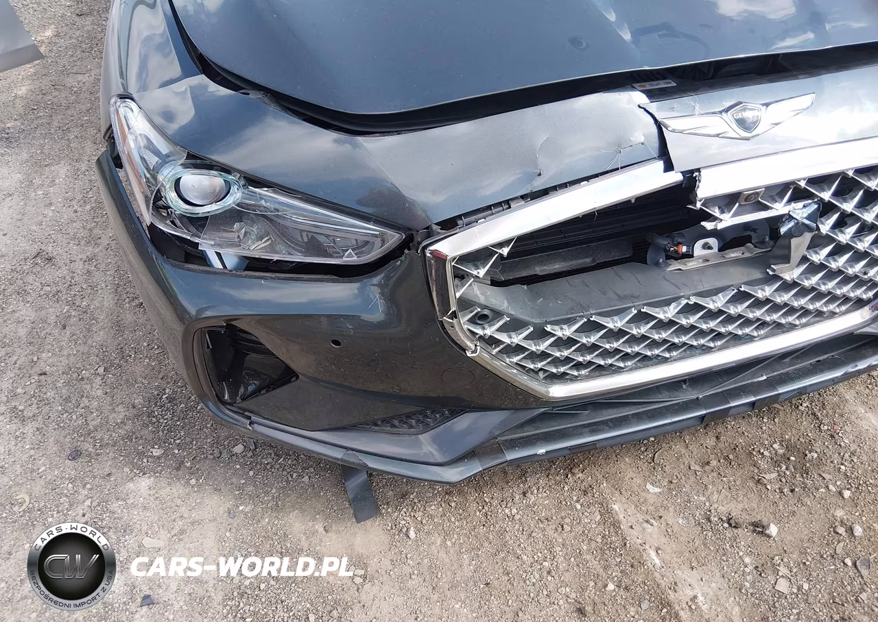 2019 Genesis G70 3.3T Design VIN:KMTG34LE1KU012918 - 17