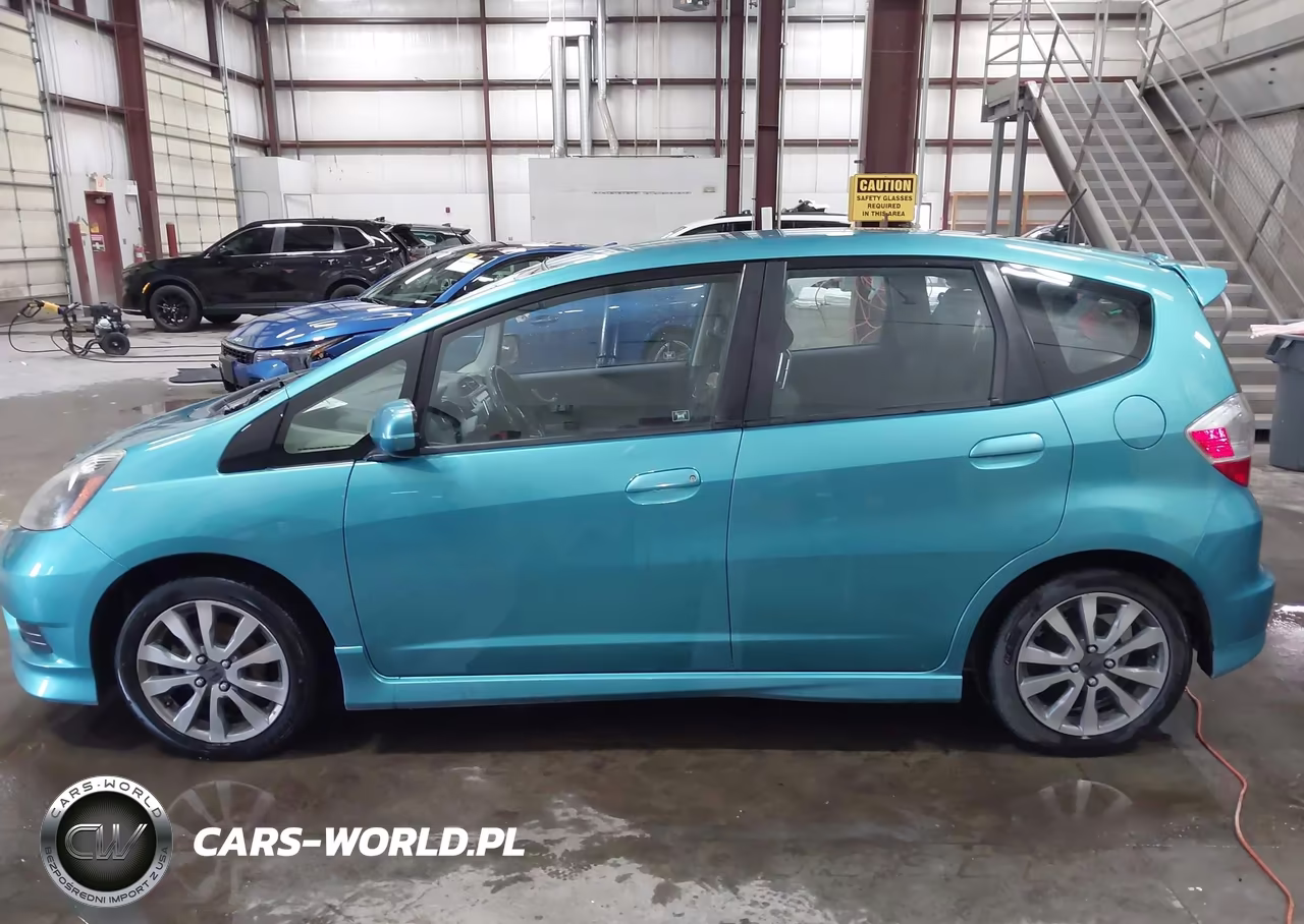 2012 Honda Fit Sport VIN:JHMGE8H58CC008654 - 14