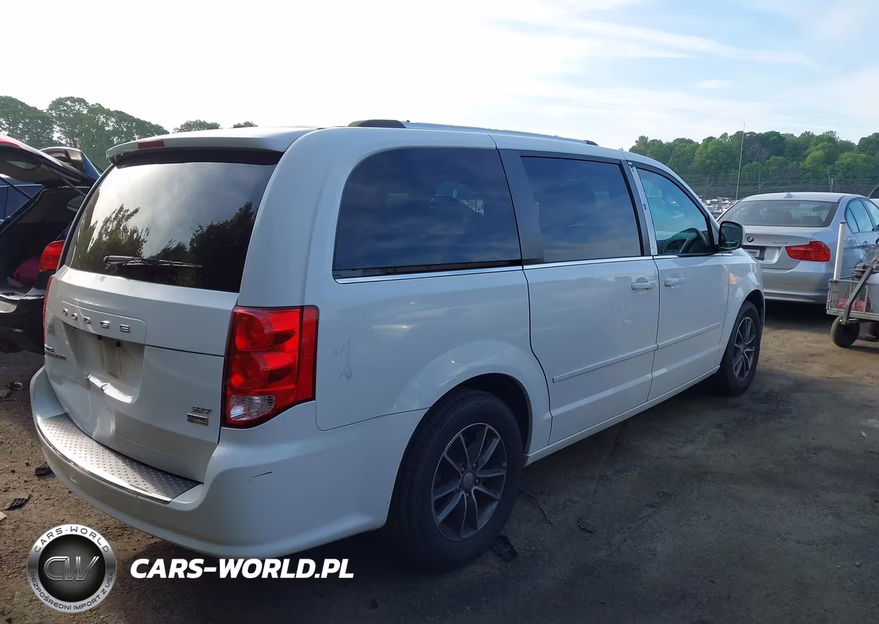 2017 Dodge Grand Caravan Sxt VIN:2C4RDGCG4HR864645 - 4