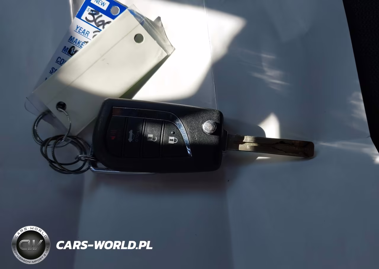 2021 Toyota Corolla Le VIN:JTDEPMAE1MJ155188 - 11