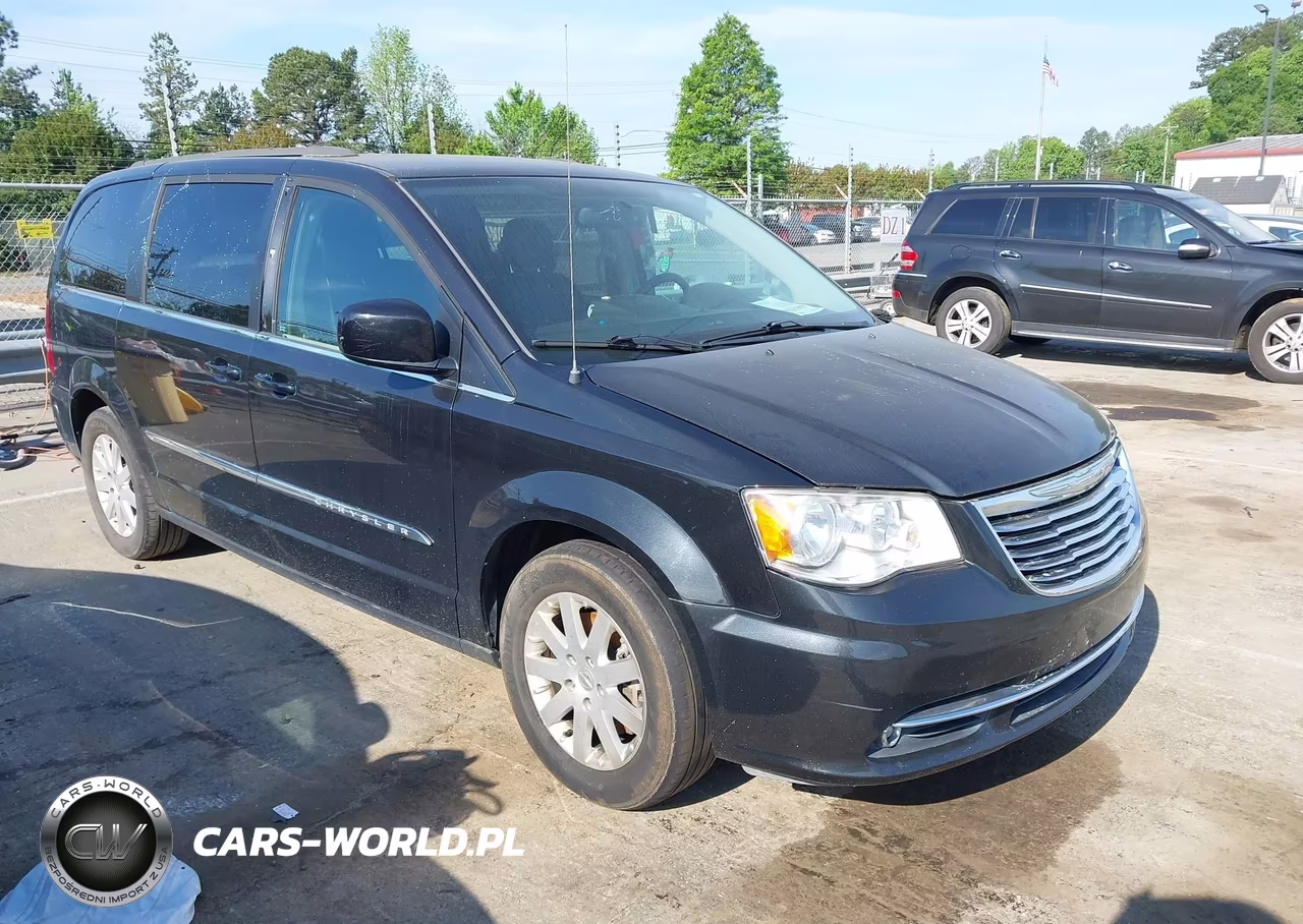 2016 Chrysler Town & Country Touring