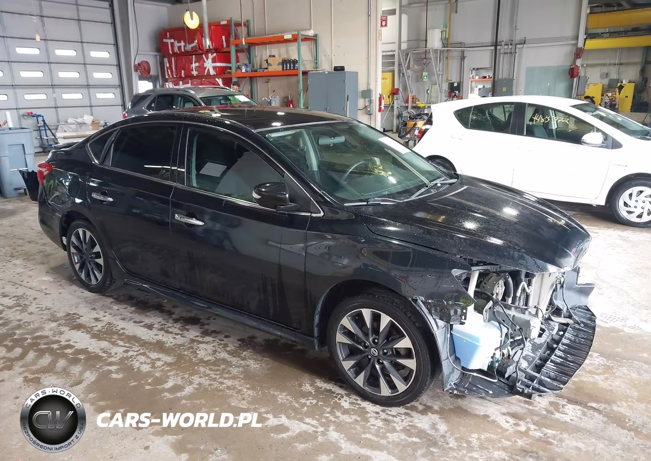 2018 Nissan Sentra Sr – zdjęcie 1 z 12