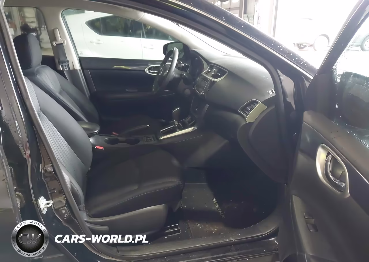 2018 Nissan Sentra Sr VIN:3N1AB7AP3JY205406 - 5