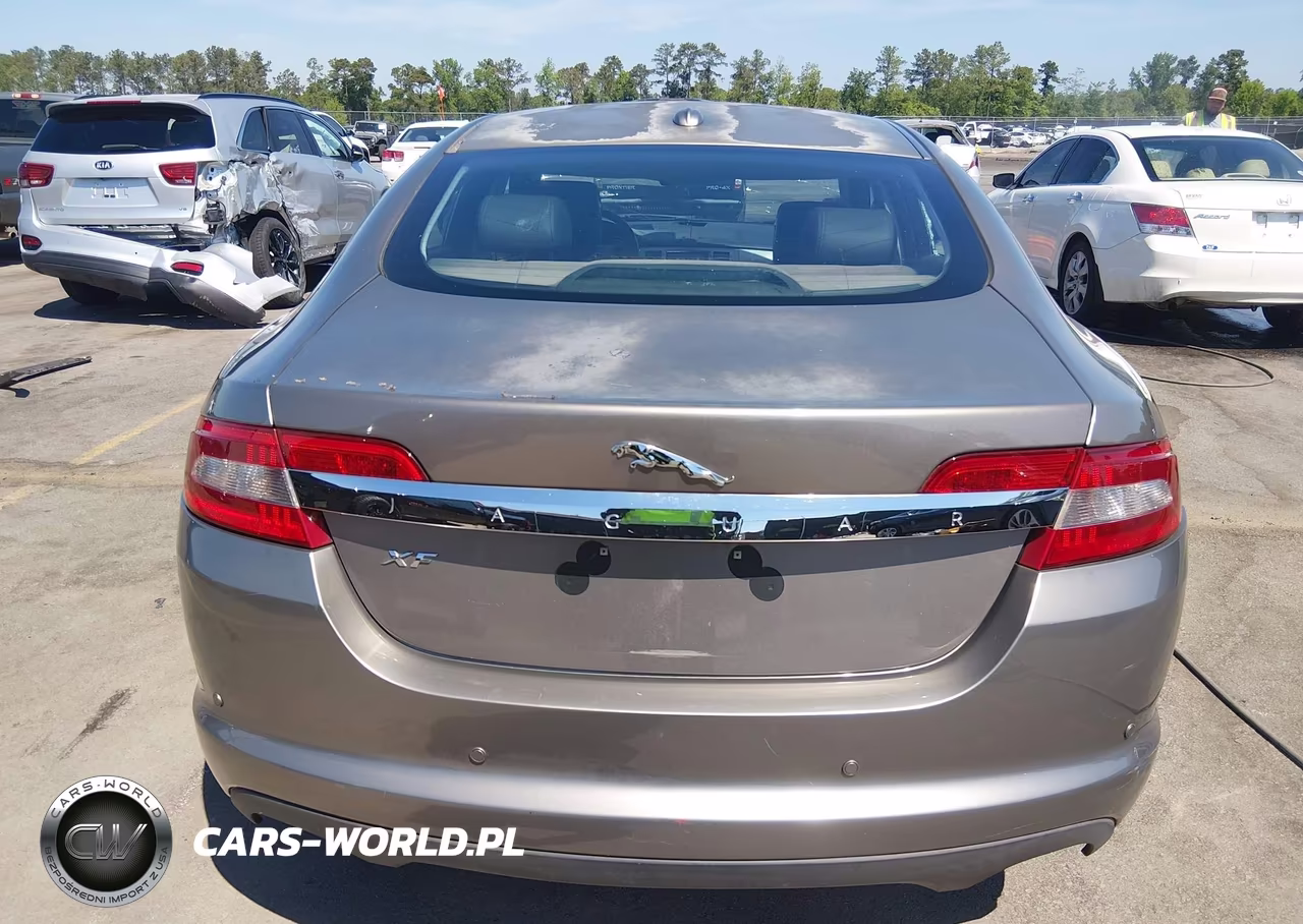 2010 Jaguar Xf VIN:SAJWA0FA5AHR65819 - 17
