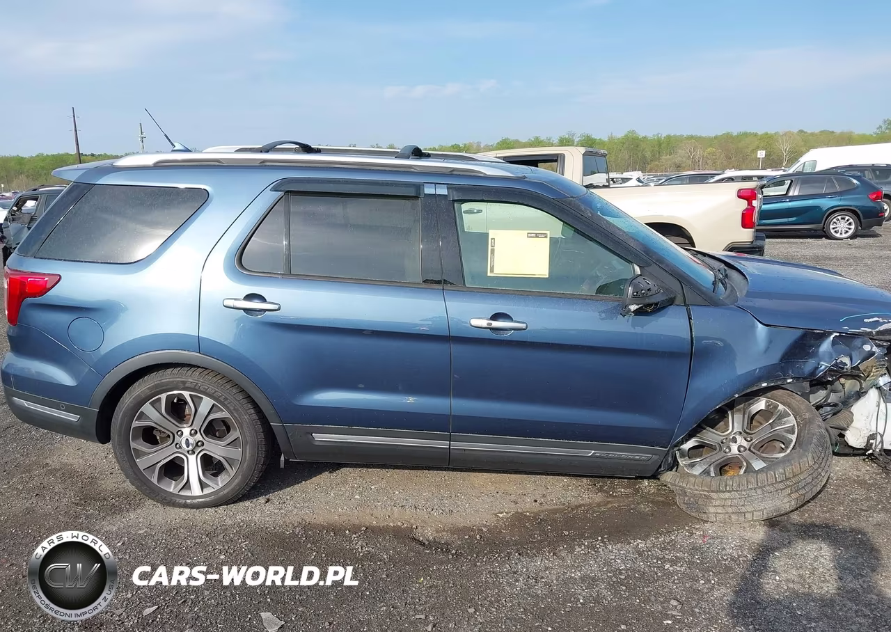2018 Ford Explorer Platinum VIN:1FM5K8HT7JGB27569 - 14