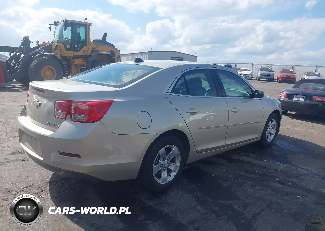 2014 Chevrolet Malibu 1Ls VIN:1G11B5SL8EF268021 - 4