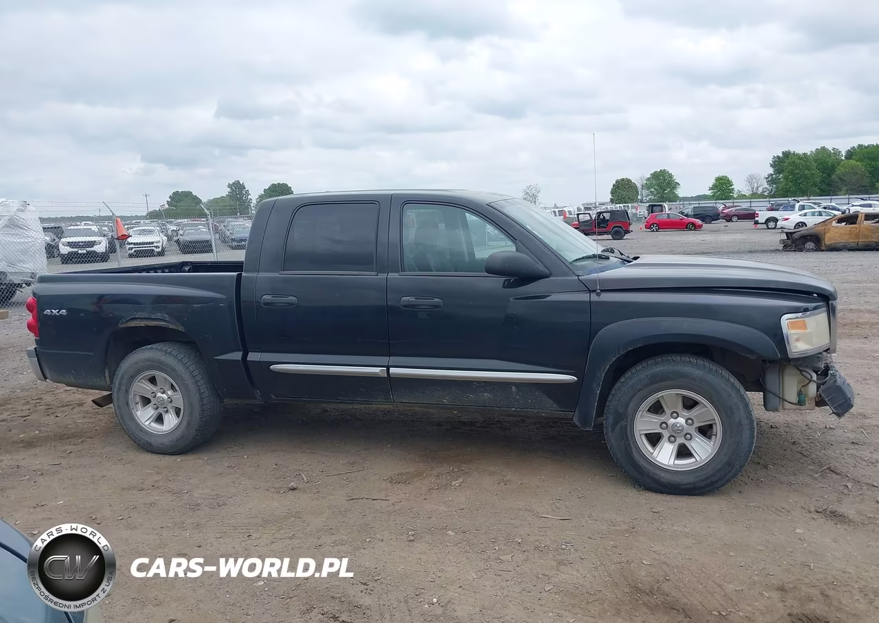 2008 Dodge Dakota Laramie VIN:1D7HW58N88S602682 - 14