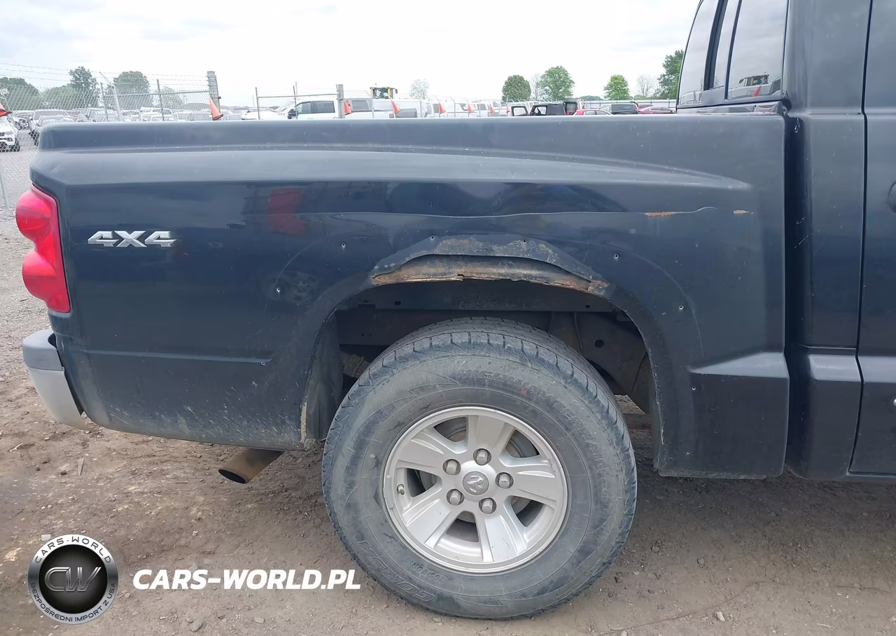2008 Dodge Dakota Laramie VIN:1D7HW58N88S602682 - 21