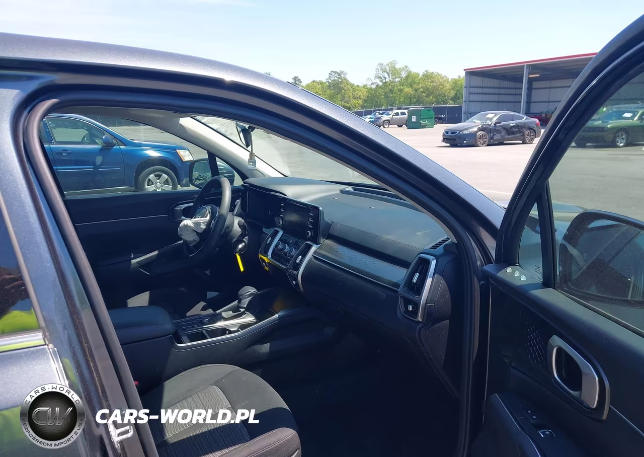 2022 Kia Sorento Lx VIN:5XYRG4LC1NG137417 - 5