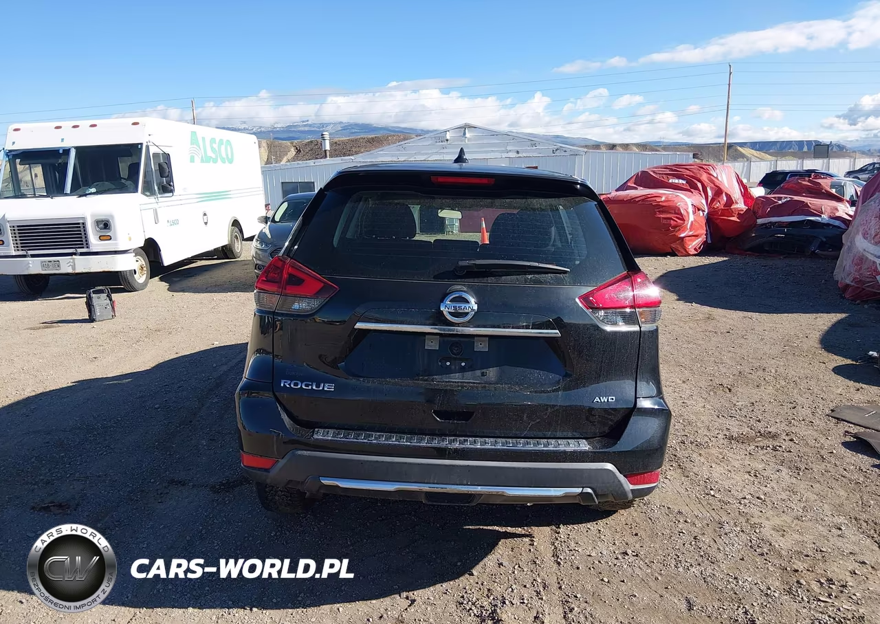 2018 Nissan Rogue S VIN:KNMAT2MV7JP514529 - 17