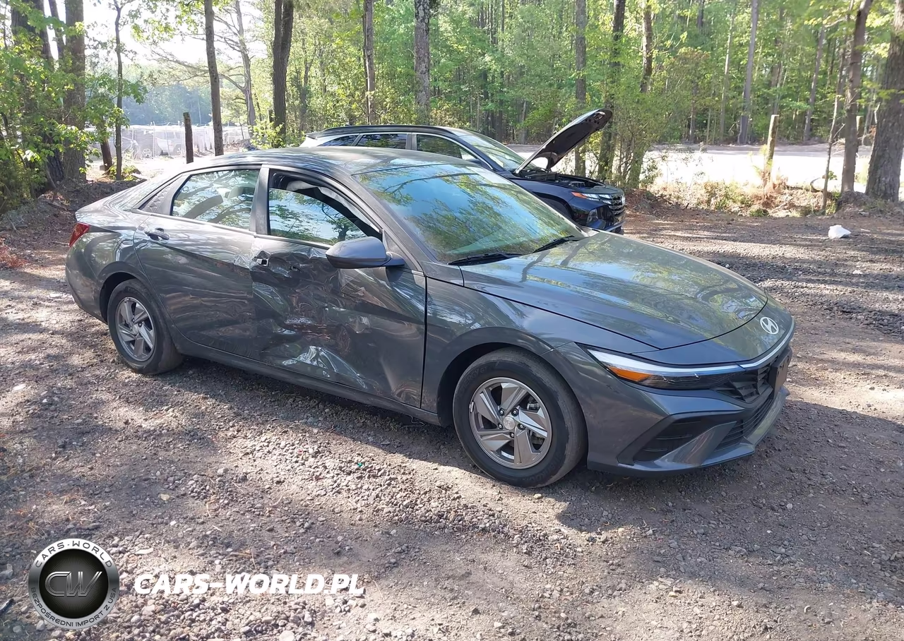 2024 Hyundai Elantra Se