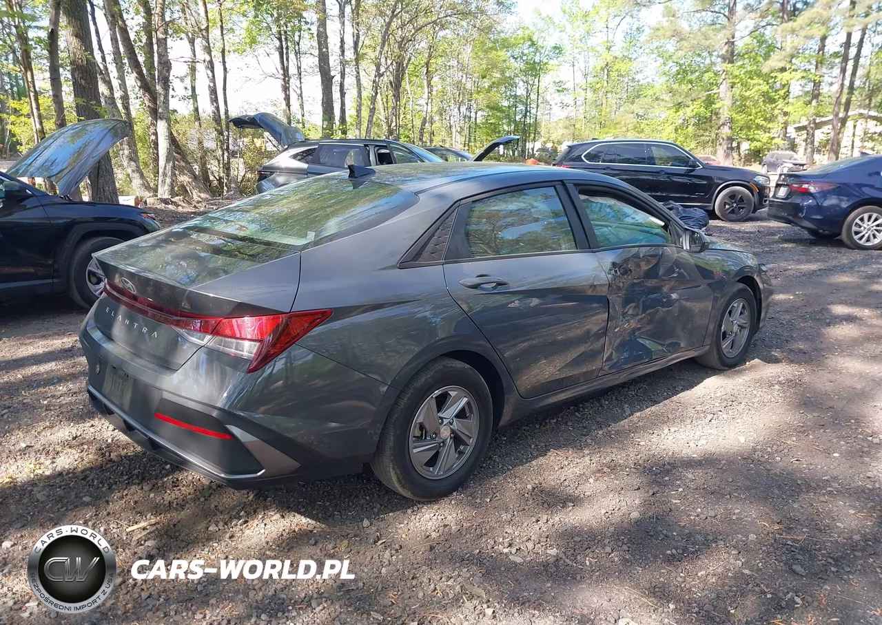2024 Hyundai Elantra Se VIN:KMHLL4DG1RU839627 - 4
