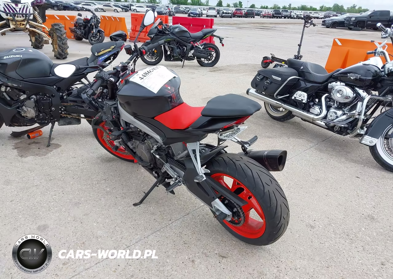 2022 Aprilia Tuono 660 VIN:ZD4KSUL07NS000177 - 3