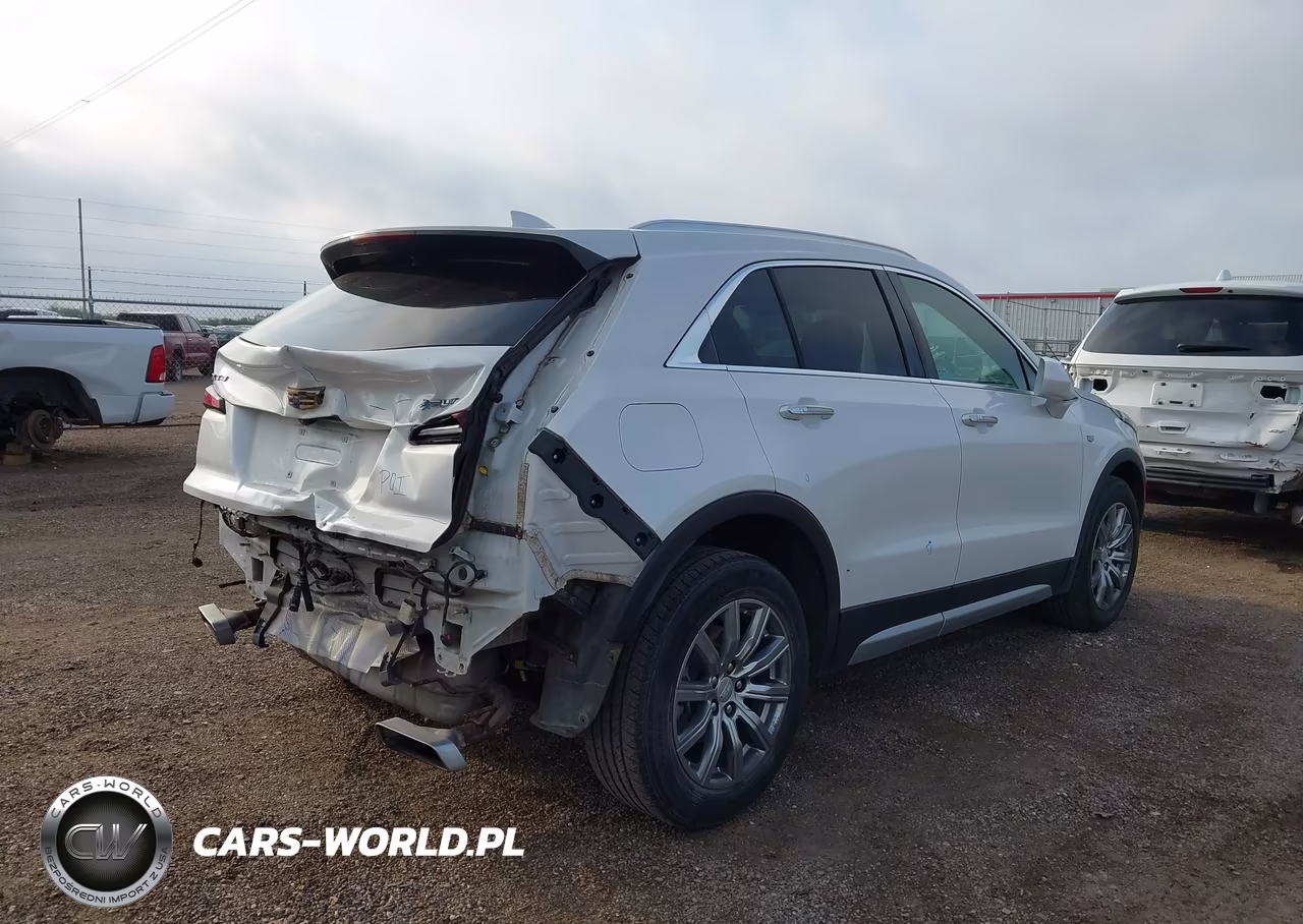 2020 Cadillac Xt4 Fwd Premium Luxury VIN:1GYFZCR41LF067628 - 4