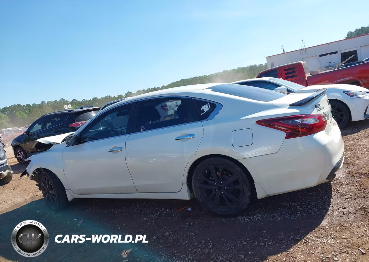 2017 Nissan Altima 2.5 Sr VIN:1N4AL3AP1HC296073 - 15