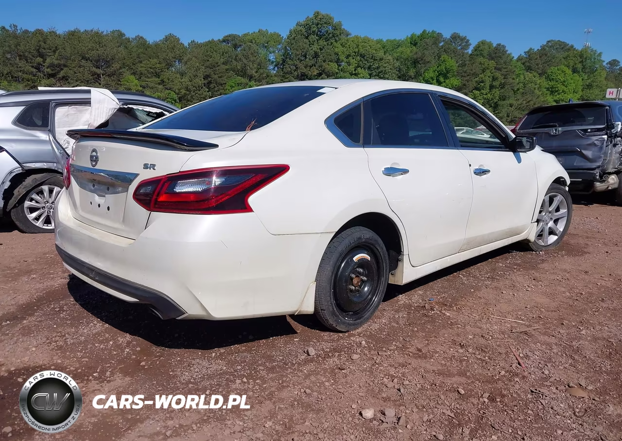 2017 Nissan Altima 2.5 Sr VIN:1N4AL3AP1HC296073 - 4