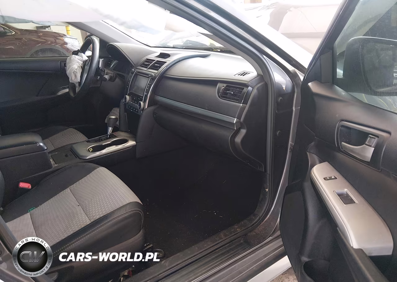 2014 Toyota Camry Se V6 VIN:4T1BK1FK9EU548933 - 5