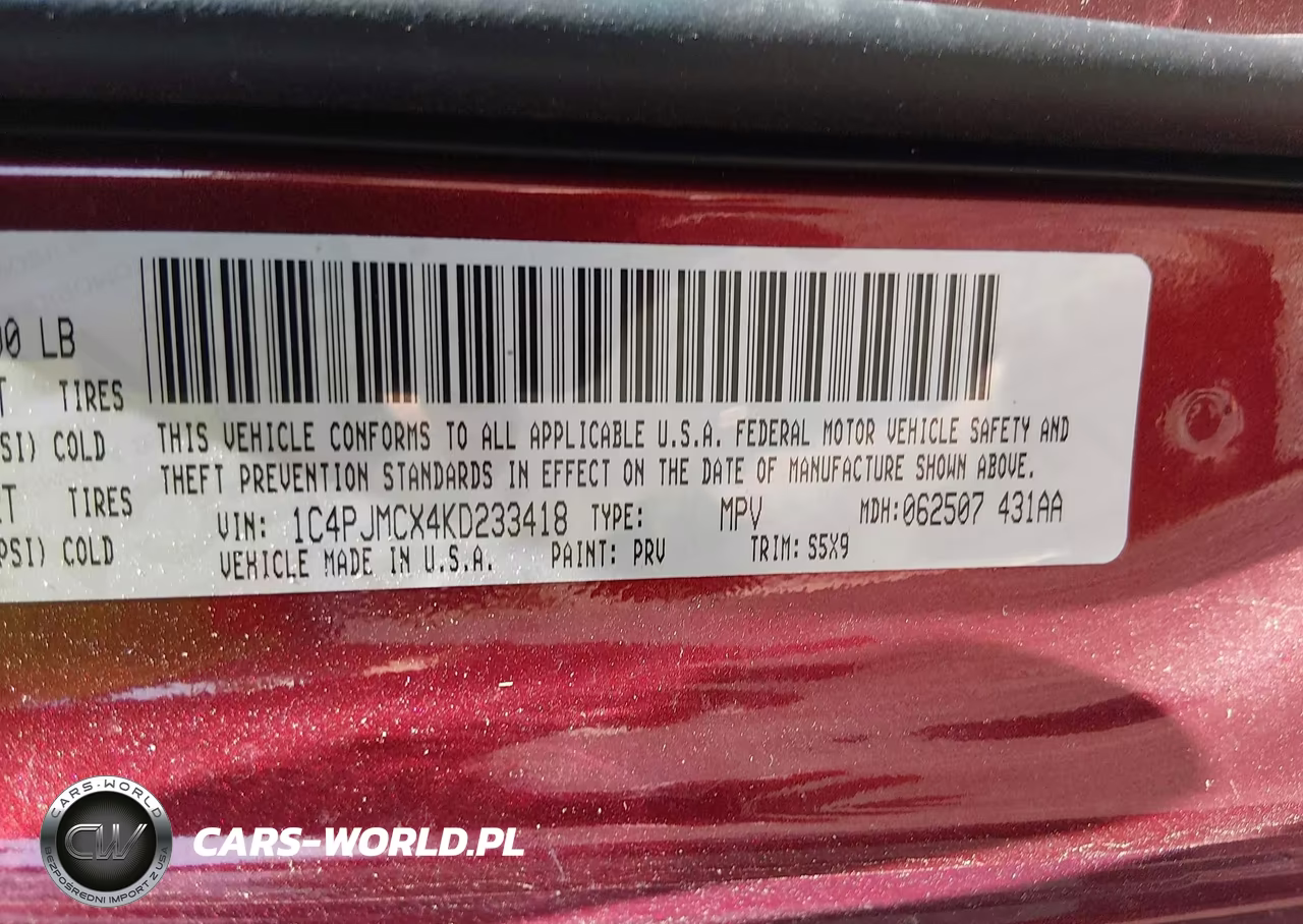 2019 Jeep Cherokee Latitude 4X4 VIN:1C4PJMCX4KD233418 - 9